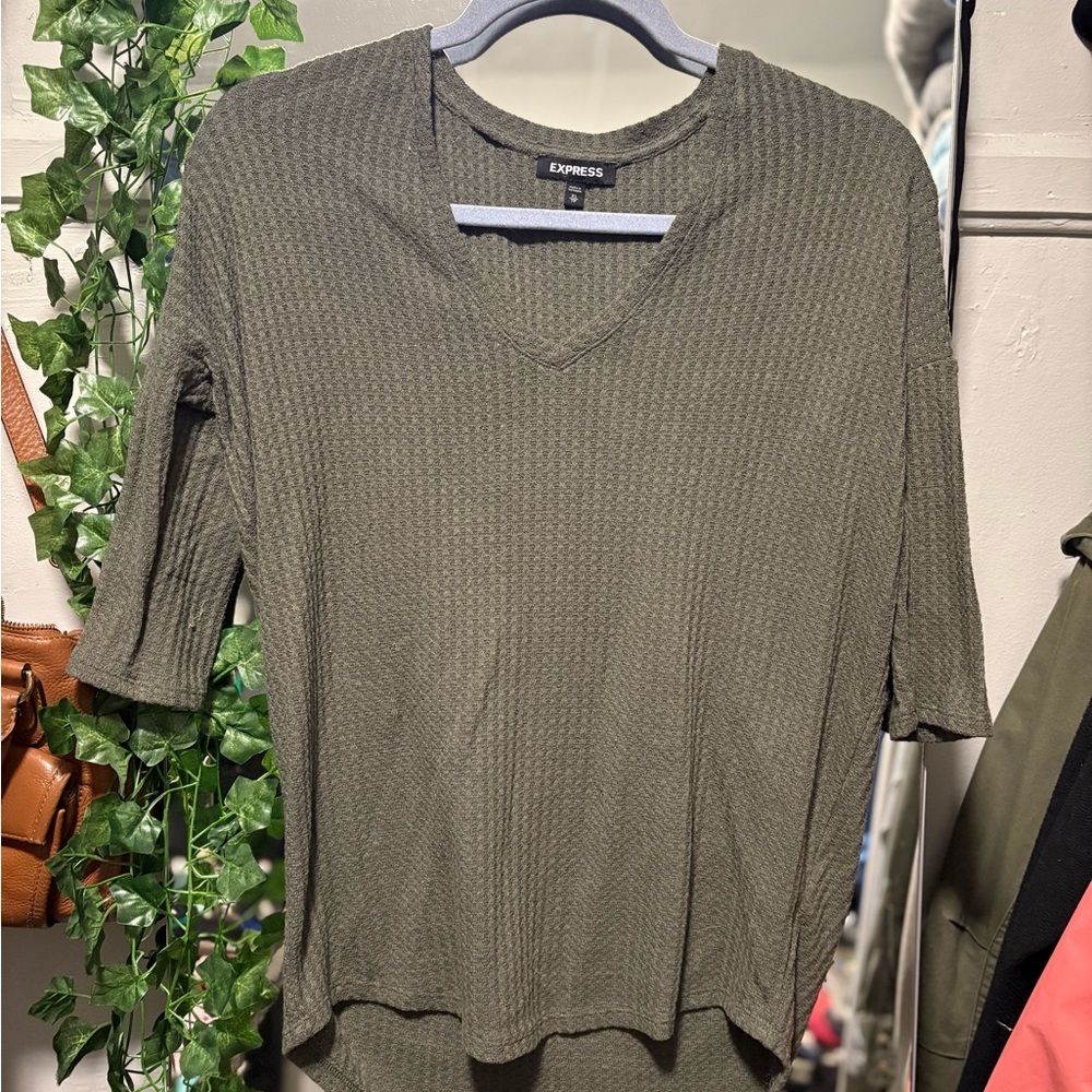 Express Olive V-Neck Short Sleeve Tee